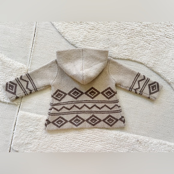 Zara Tribal Folk Print Wool Sweater Cardigan Hooded Brown Taupe Beige Tan 18m 2T - Picture 11 of 13
